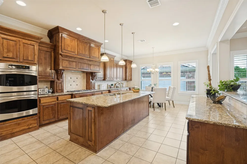 10918 Beauty Lane Dallas, TX 75229