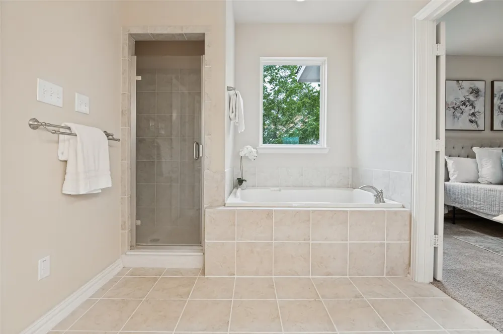 10918 Beauty Lane Dallas, TX 75229