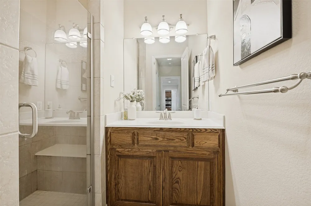 10918 Beauty Lane Dallas, TX 75229