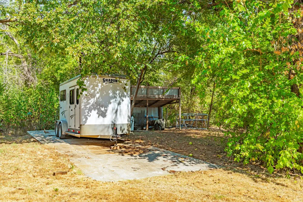 11217 Foutch Road Pilot Point, TX 76258