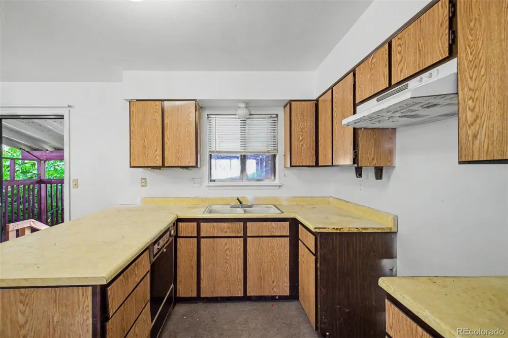 3568 S Ouray Circle Aurora, CO 80013