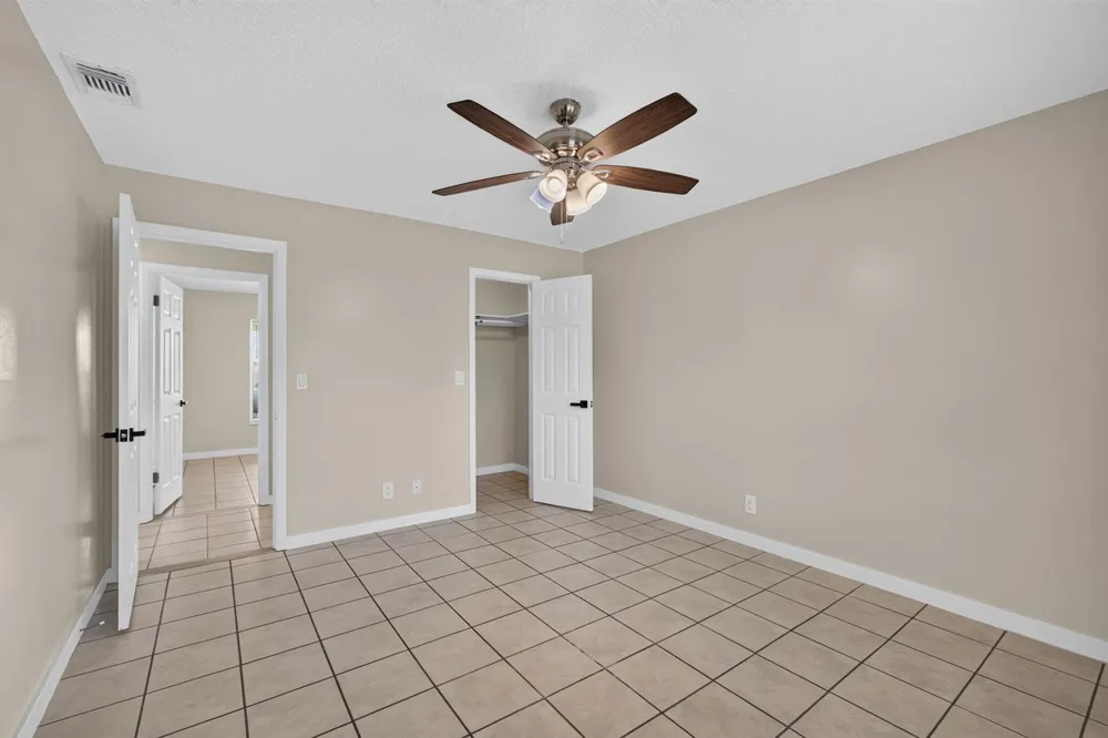 8697 SE HOBE RIDGE AVENUE Hobe Sound, FL 33455