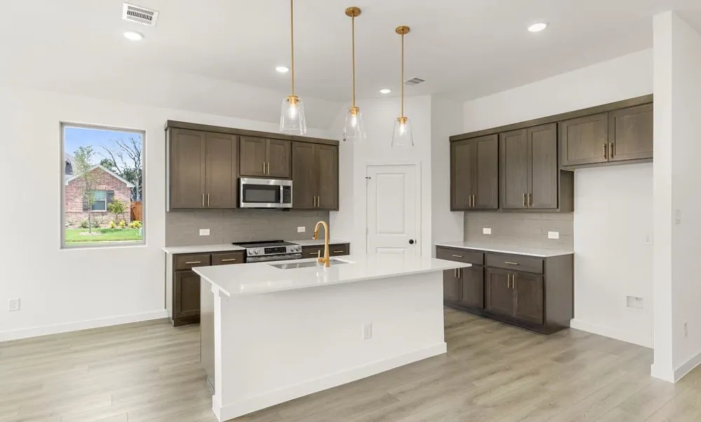 629 Tyronza Drive Justin, TX 76247