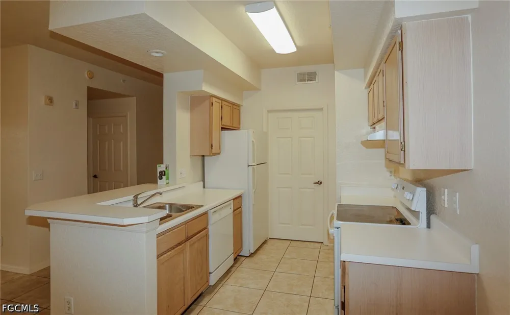 Saint Croix Lane #716 Naples, FL 34109