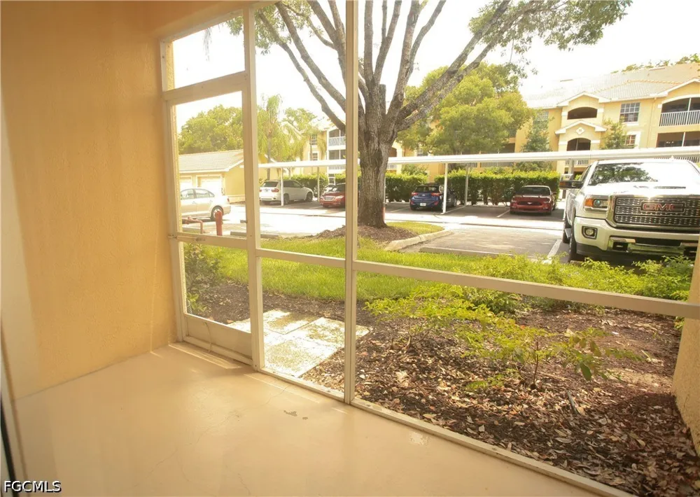 Saint Croix Lane #716 Naples, FL 34109