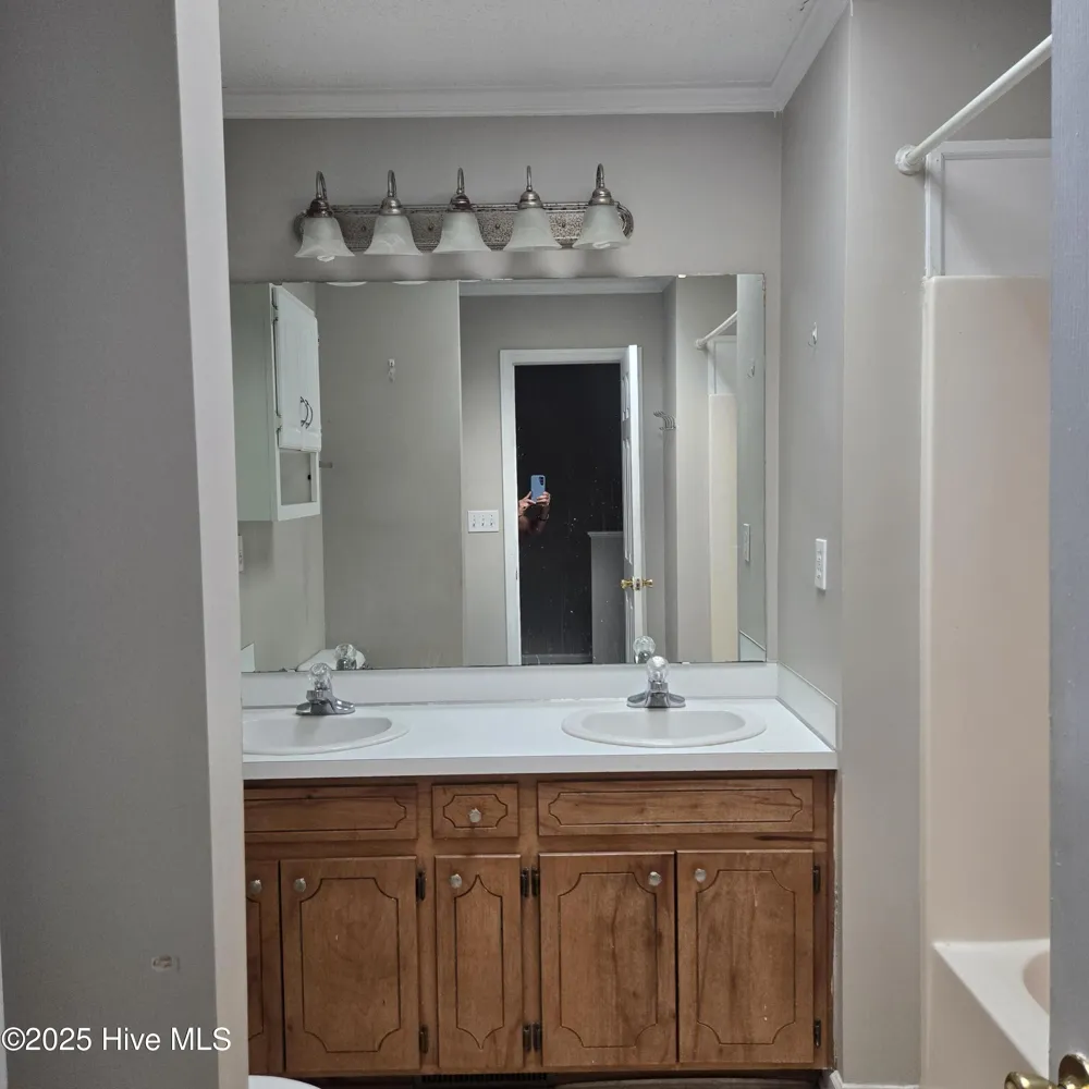 3830 Sterling Pointe Drive #P7 Winterville, NC 28590