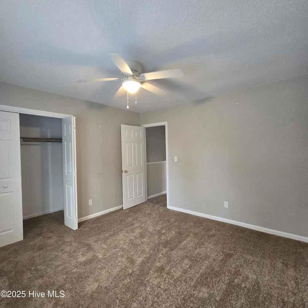 3830 Sterling Pointe Drive #P7 Winterville, NC 28590