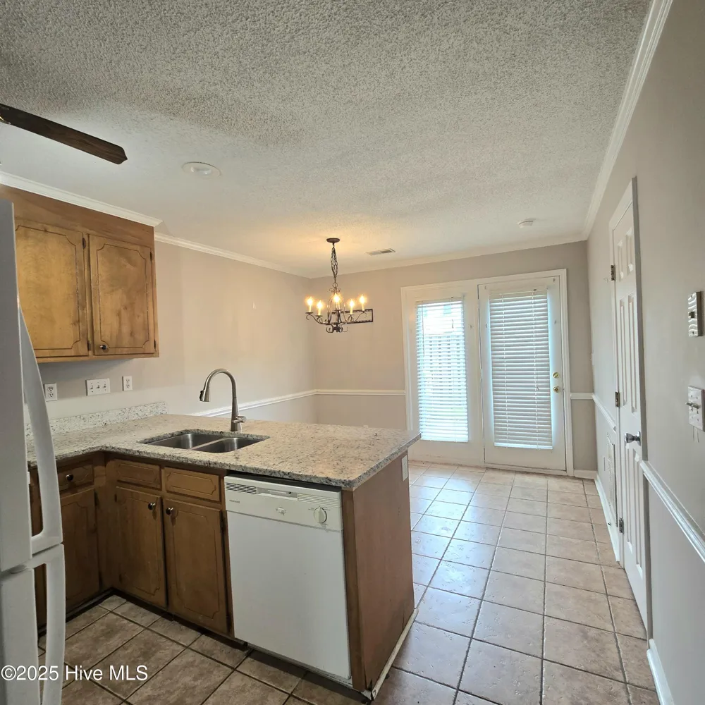 3830 Sterling Pointe Drive #P7 Winterville, NC 28590