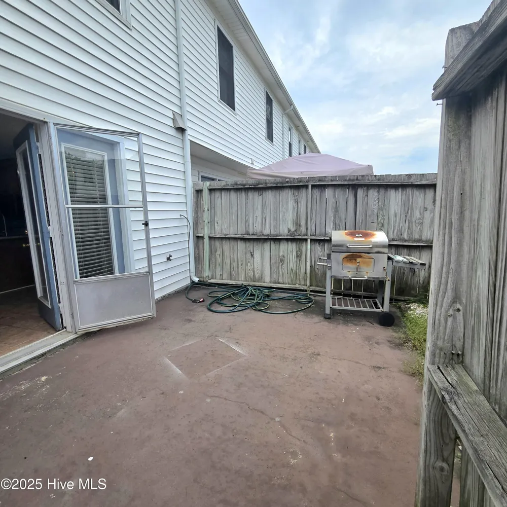 3830 Sterling Pointe Drive #P7 Winterville, NC 28590