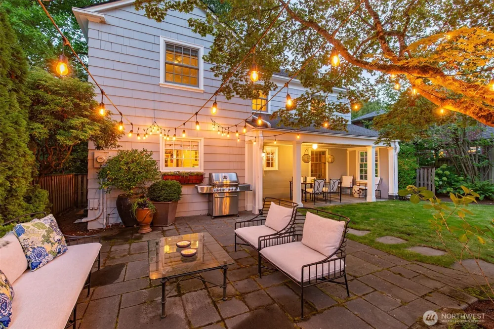 621 34th Avenue E Seattle, WA 98112