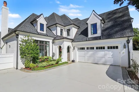 1318 S Kings Drive