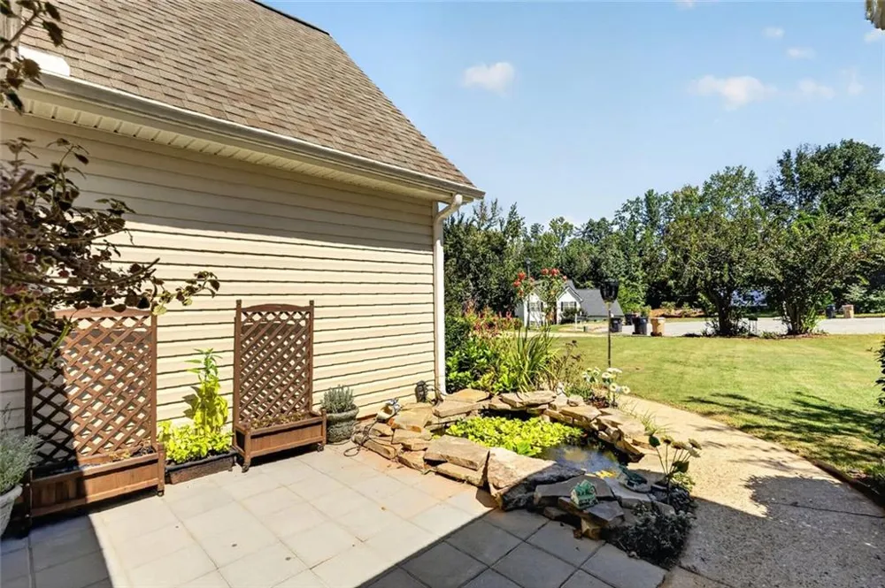 4692 Devencrest Lane Buford, GA 30519