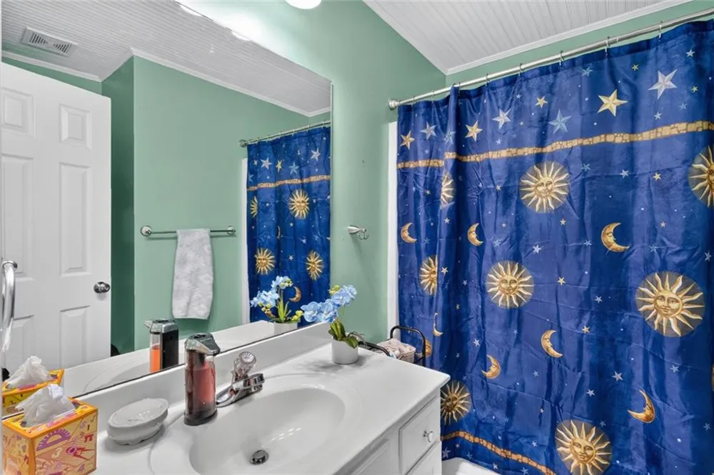 4692 Devencrest Lane Buford, GA 30519
