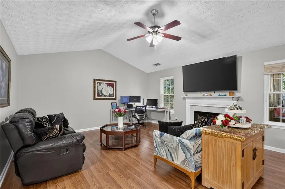 4692 Devencrest Lane Buford, GA 30519