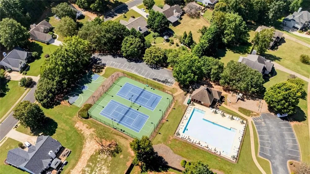 4692 Devencrest Lane Buford, GA 30519