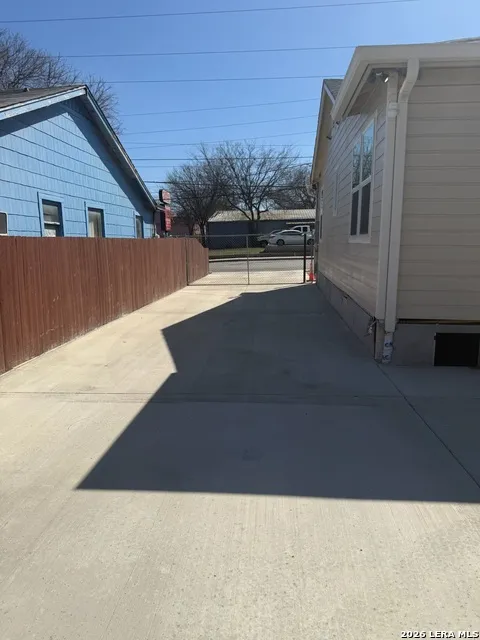 1507 W Hilderbrand Ave. San Antonio, TX 78202
