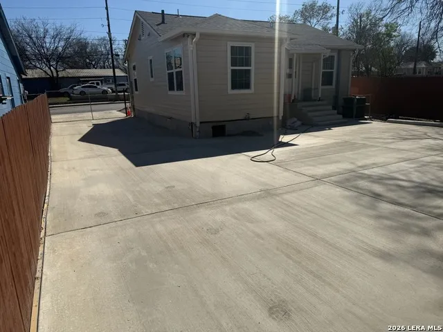 1507 W Hilderbrand Ave. San Antonio, TX 78202