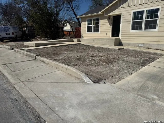 1507 W Hilderbrand Ave. San Antonio, TX 78202