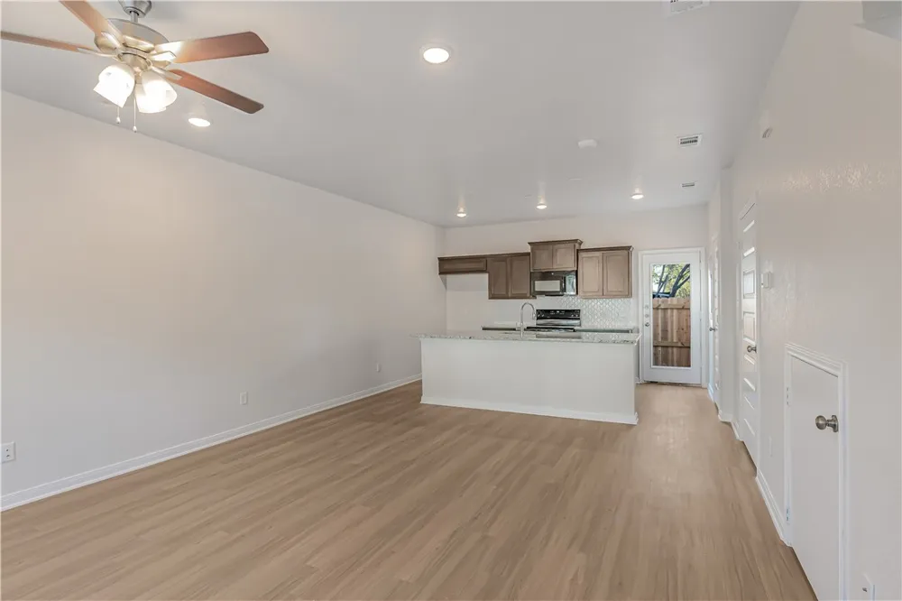 601 W 24th Street Bryan, TX 77803