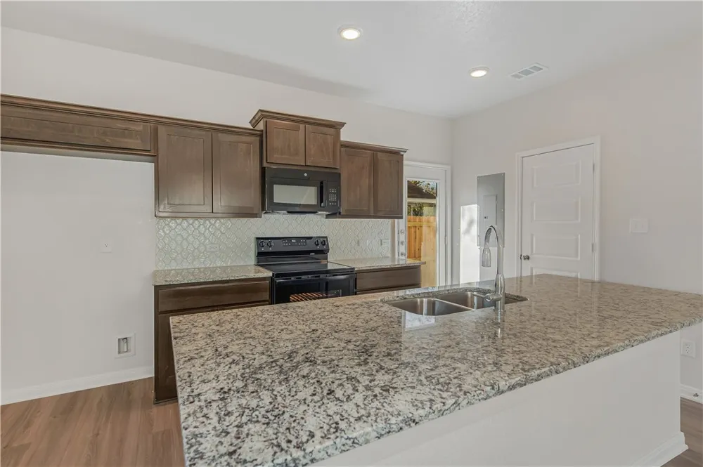 601 W 24th Street Bryan, TX 77803