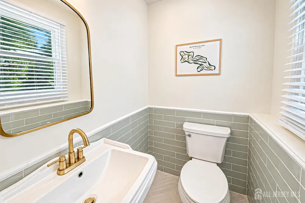 4 Bunker Hill Run East Brunswick, NJ 08816
