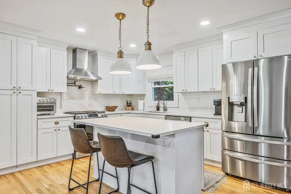 4 Bunker Hill Run East Brunswick, NJ 08816