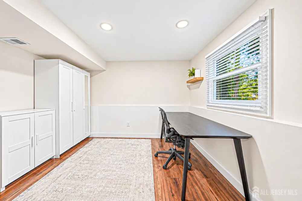 4 Bunker Hill Run East Brunswick, NJ 08816