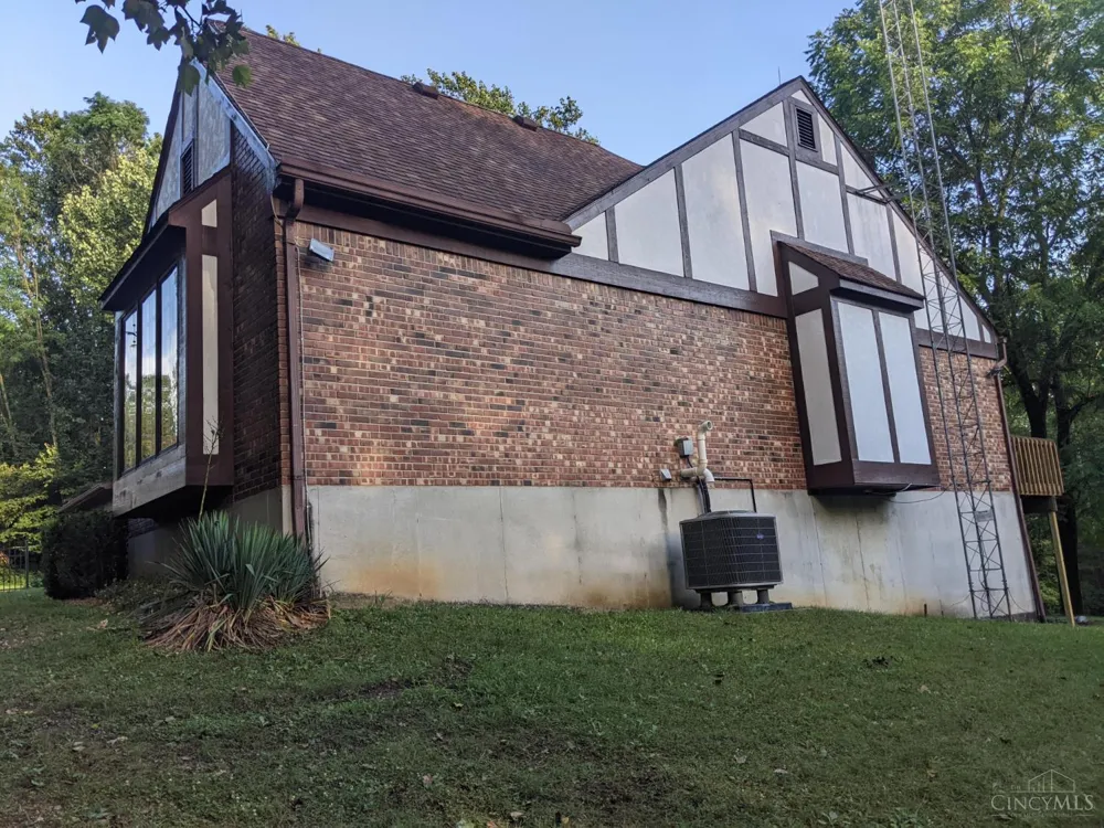 921 Katys Lane Chester, OH 45177