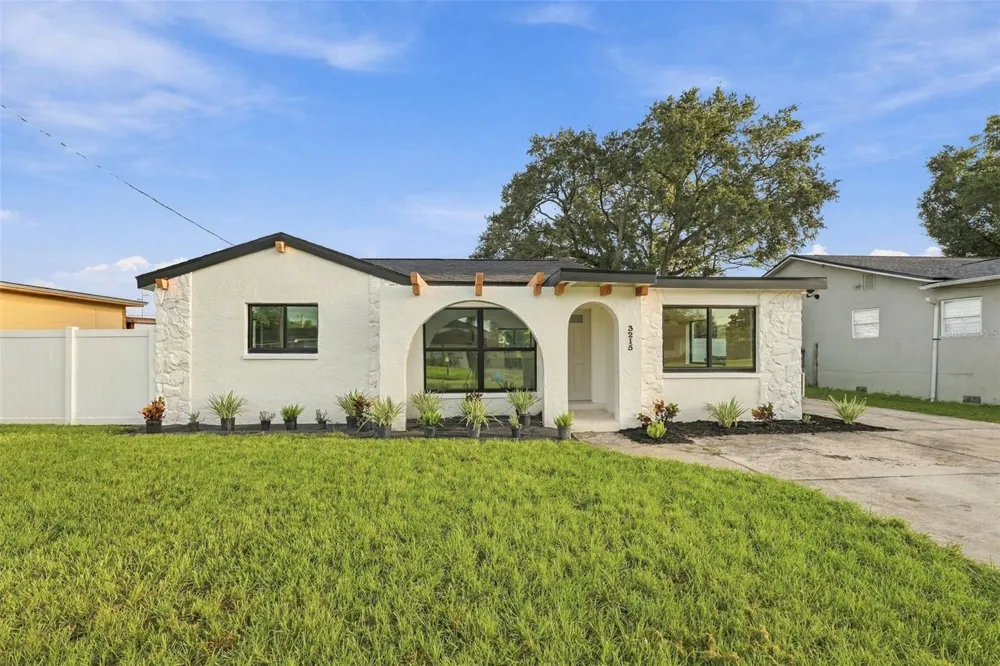 3215 W DEWEY STREET Tampa, FL 33607