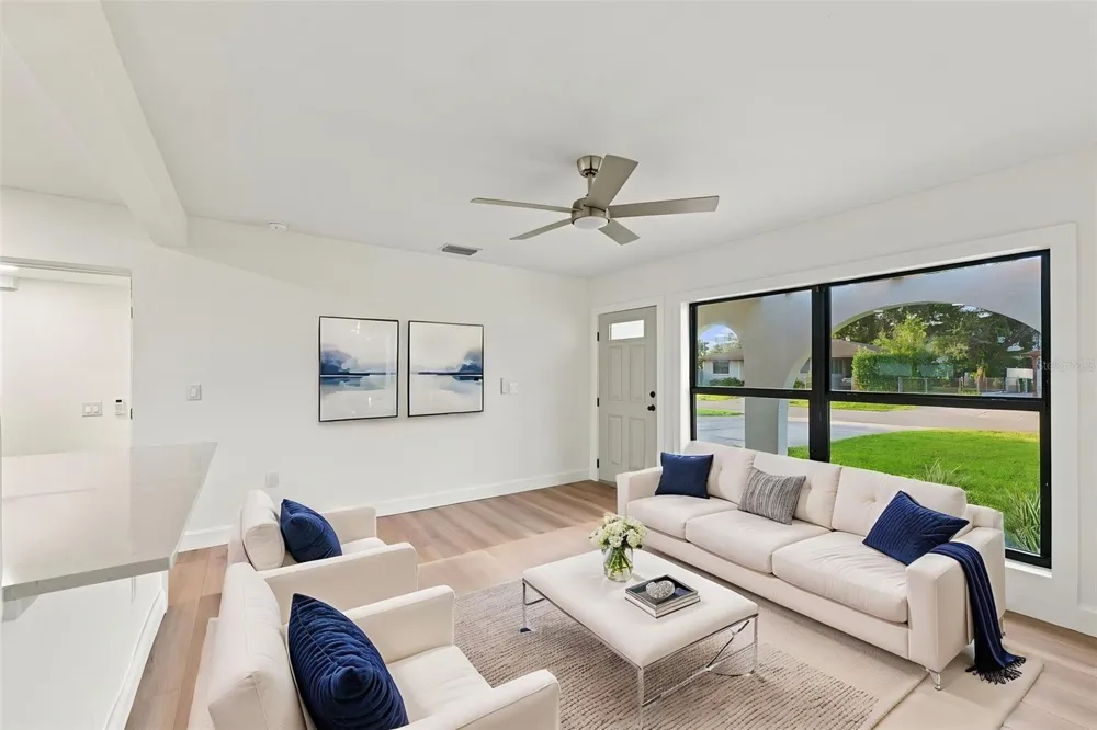 3215 W DEWEY STREET Tampa, FL 33607