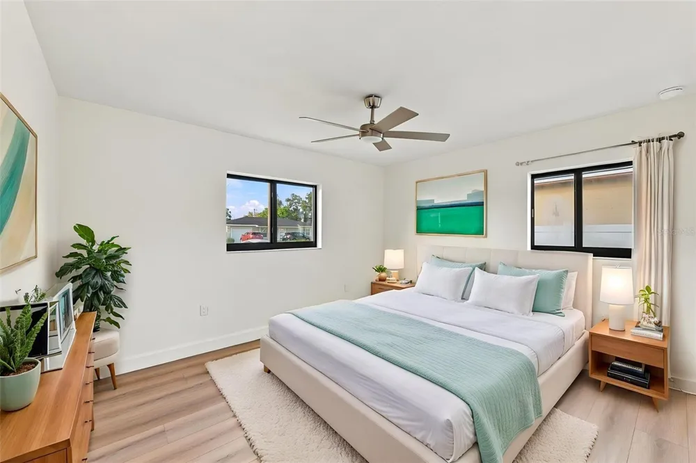 3215 W DEWEY STREET Tampa, FL 33607
