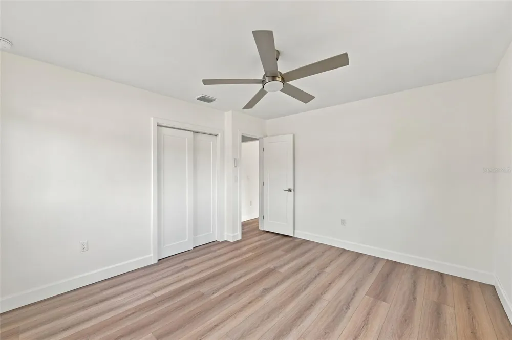 3215 W DEWEY STREET Tampa, FL 33607