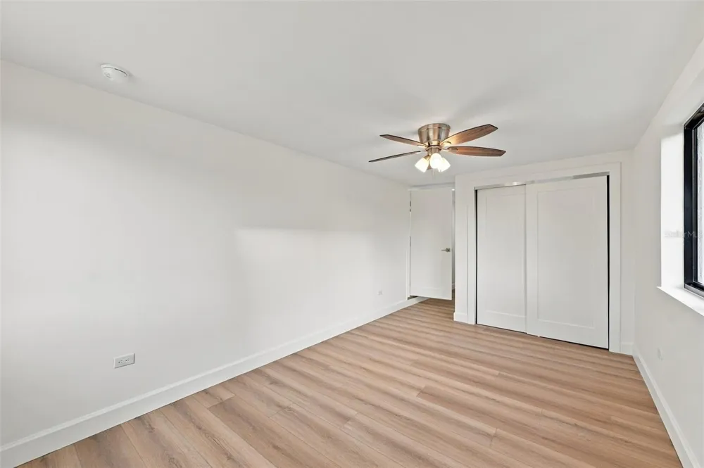 3215 W DEWEY STREET Tampa, FL 33607