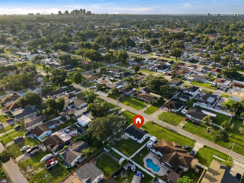 3215 W DEWEY STREET Tampa, FL 33607