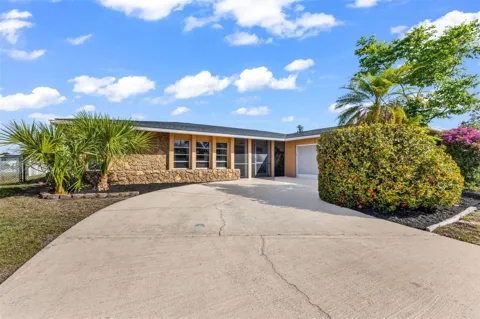 18 ANNAPOLIS LANE
