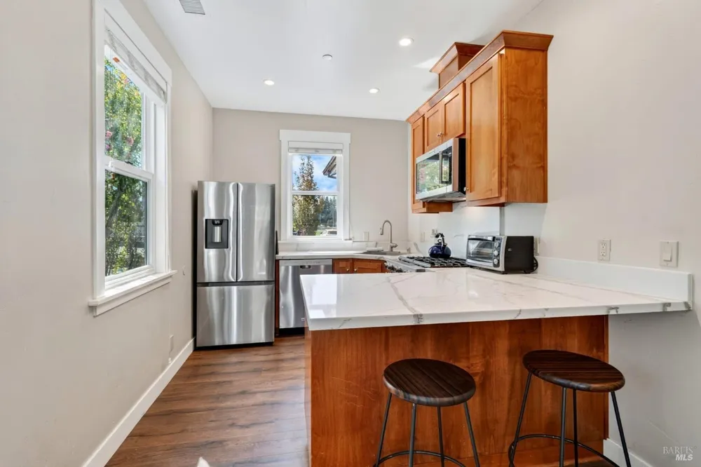 445 Monte Vista Avenue Healdsburg, CA 95448