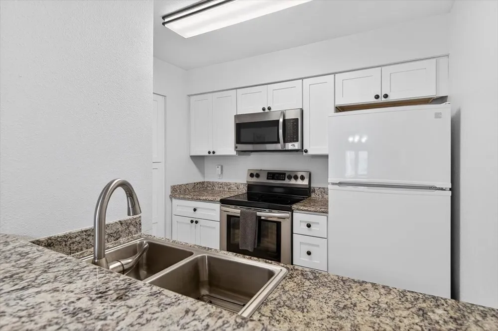 610 Lauderdale Drive #610 Rockport, TX 78382