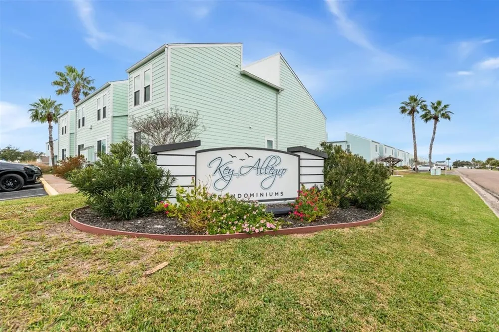 610 Lauderdale Drive #610 Rockport, TX 78382