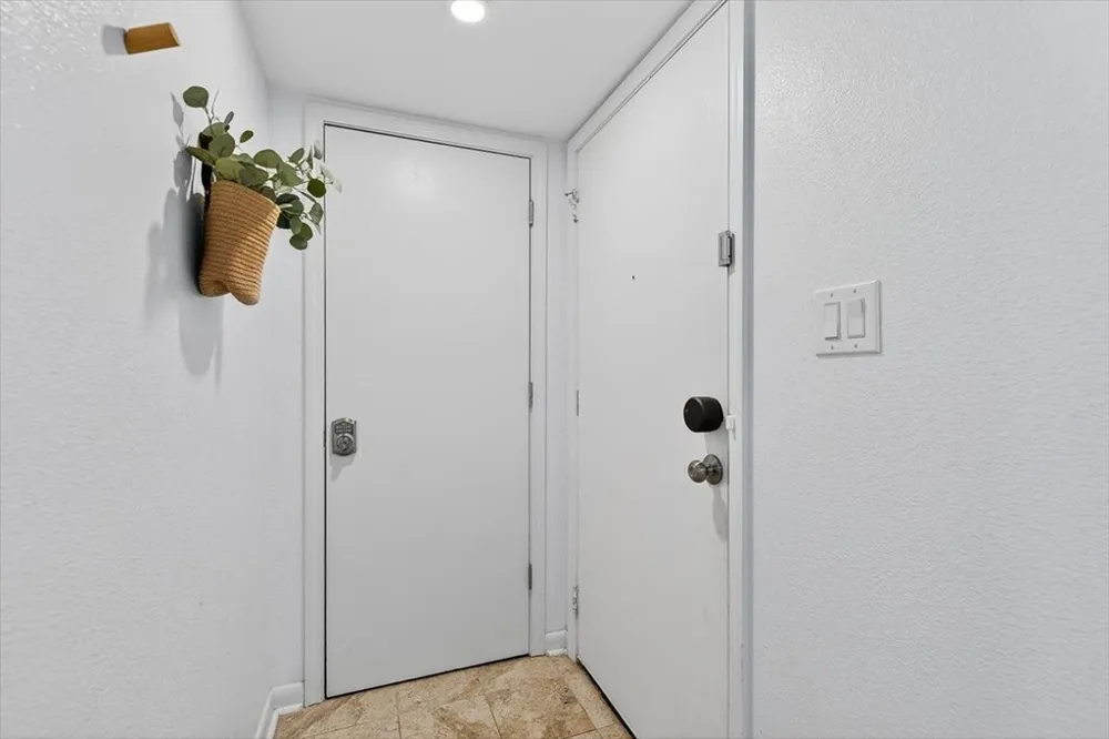 610 Lauderdale Drive #610 Rockport, TX 78382