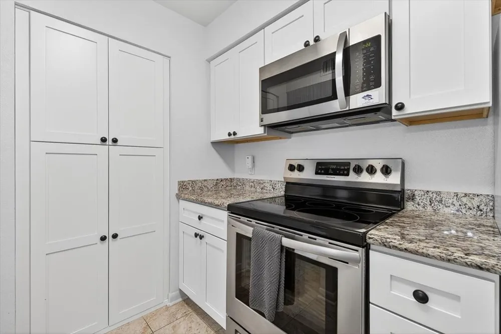 610 Lauderdale Drive #610 Rockport, TX 78382