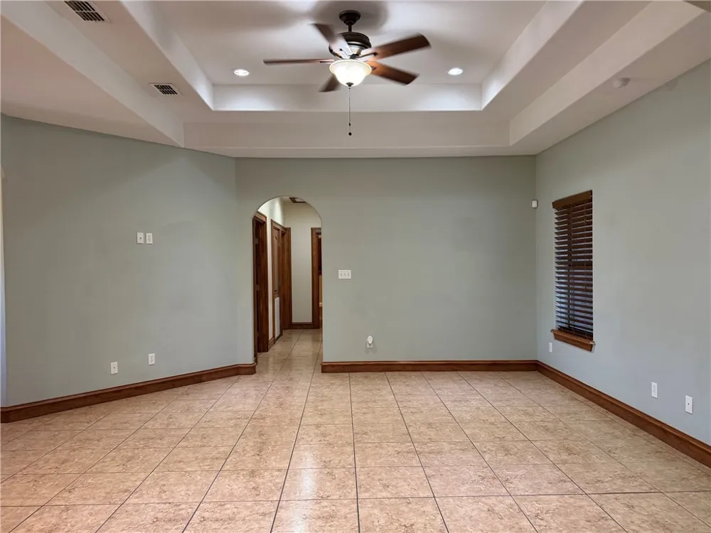 664 Fm 625 Alice, TX 78332