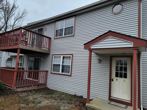 25 Oyster Bay Rd