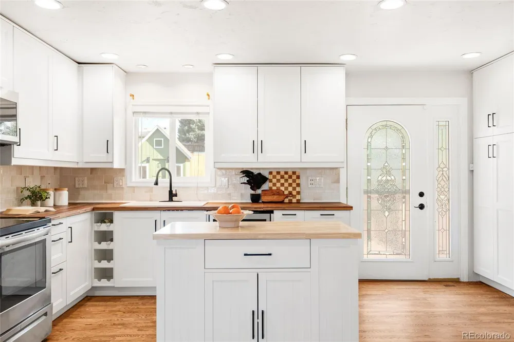 11019 Brownstone Drive Parker, CO 80138