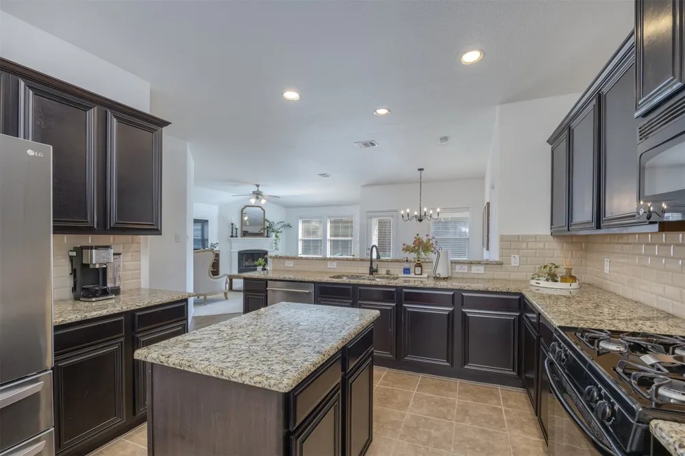 2536 Shooting Star Drive McKinney, TX 75071