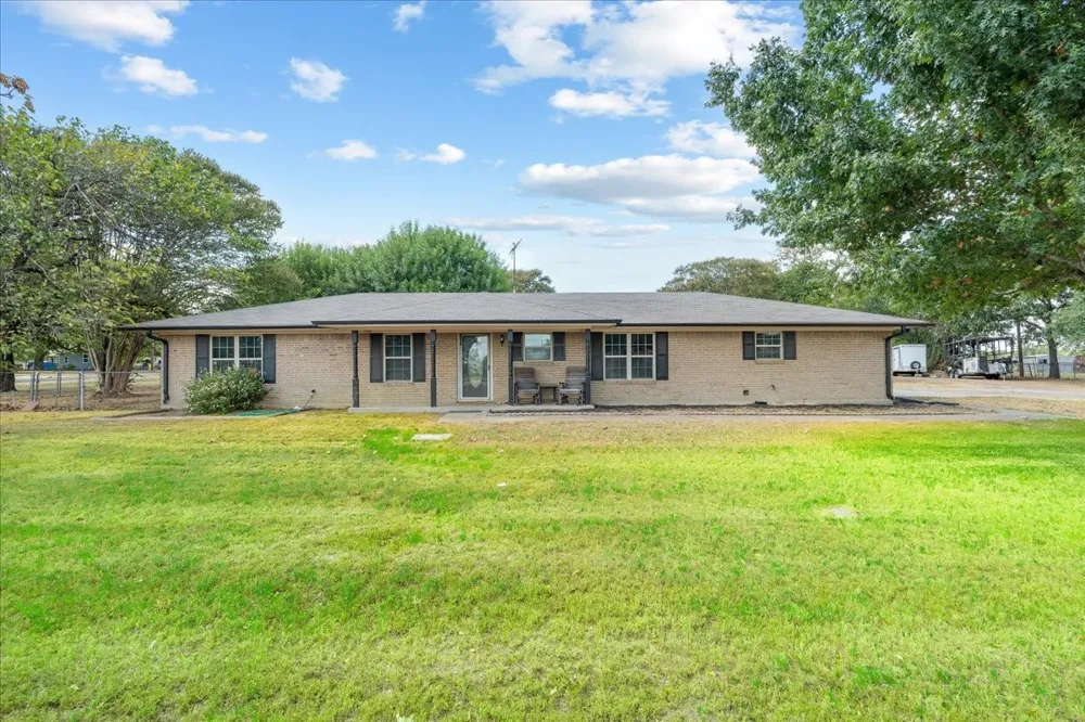 13096 W Highway 31 Purdon, TX 76679