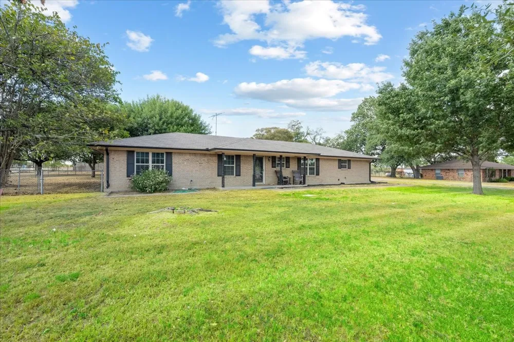 13096 W Highway 31 Purdon, TX 76679