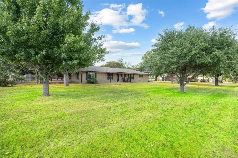 13096 W Highway 31 Purdon, TX 76679