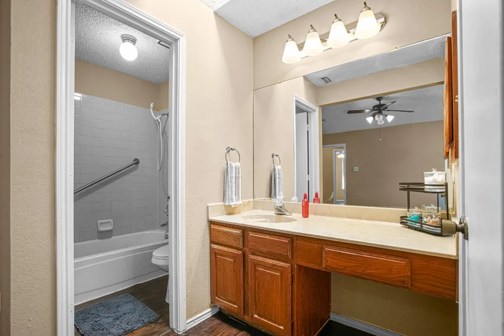 2134 Reverchon Drive Arlington, TX 76017