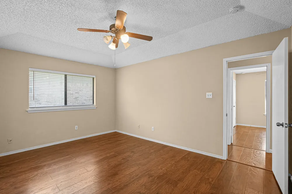 2134 Reverchon Drive Arlington, TX 76017