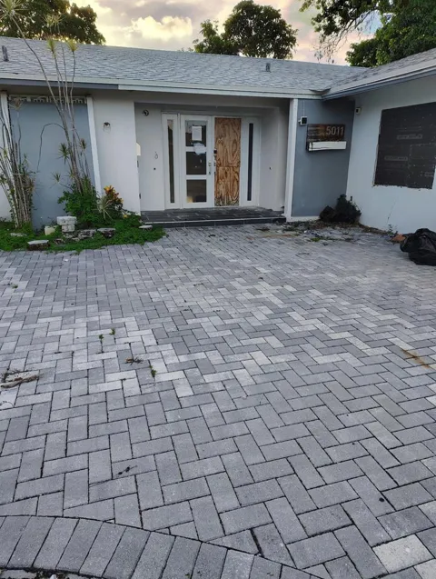 5011 SAGO PALM CIRCLE